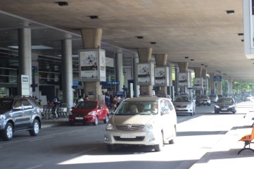 taxi à la sortie de l'aéroport