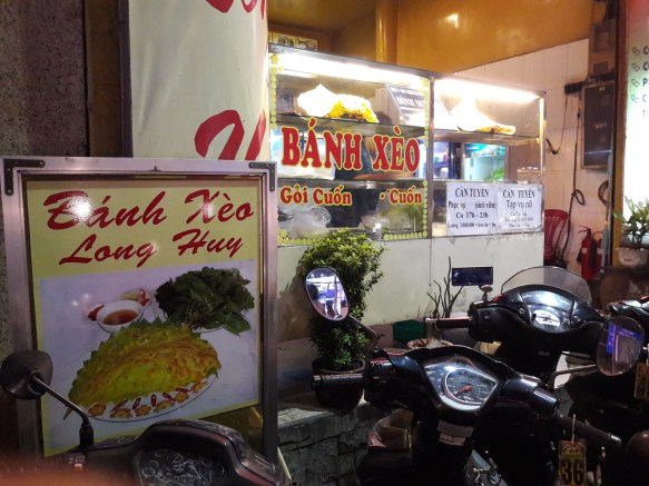 devanture banh xeo long huy.jpg